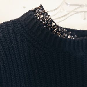JEWEL COLLARED NAVY SWEATER